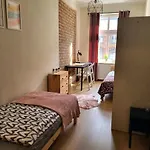 Хостел Lemuria Wroclawska Centrum *