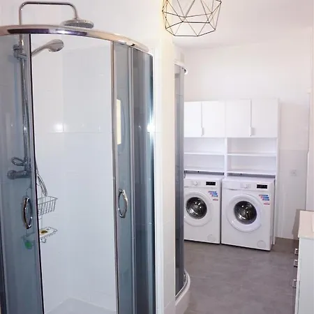 Lemuria Wroclawska Centrum Albergue