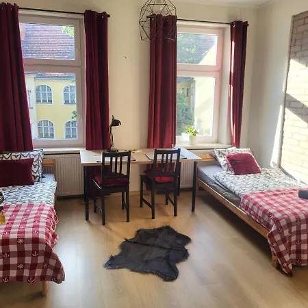 Lemuria Wroclawska Centrum Hostel Lehnice