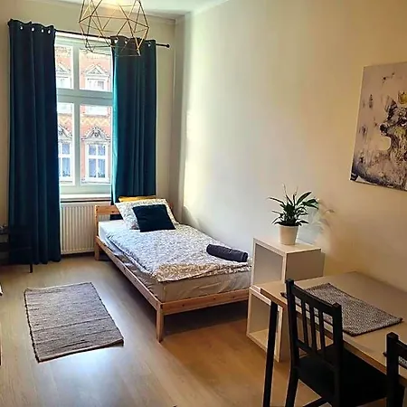 Lemuria Wroclawska Centrum * Lehnice