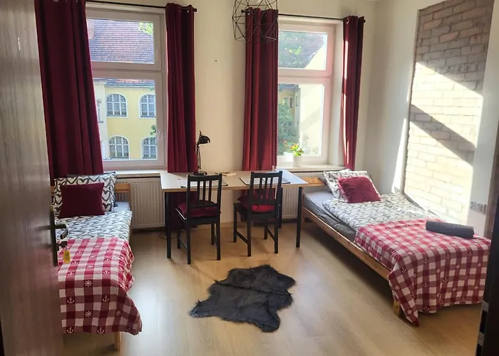 Lemuria Wroclawska Centrum Albergue Legnica