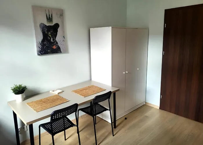 Lemuria Wroclawska Centrum Albergue